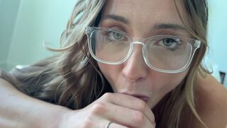 HouseholdFantasy – Macy Meadows Sisters First Sex Tape OnlyFans (23 11 18)