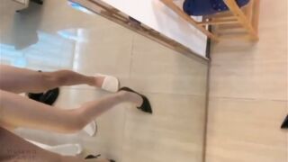 极品大奶萝莉在家被男朋友c视频流出