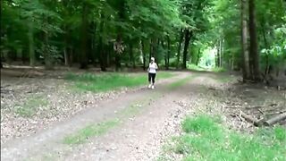 Reife Deutsche MILF im Wald Outdoor Gefickt - Amateur Public Nudity