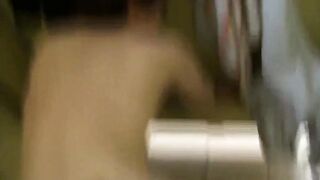 Geile MILF im Schwimmbad hart durchgenommen!