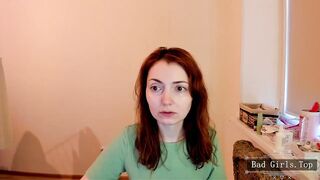 Pretty skinny small tits brunette solo webcam milf