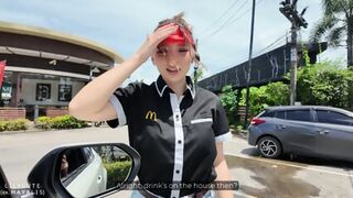 Fast Food Worker Fixes Mistake