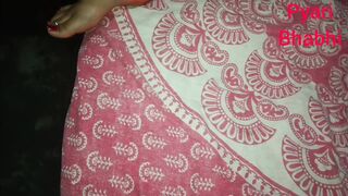 The younger stepsister took the elder stepbrother's entire cock in her mouth and sucked it freely, then took out the water of the penis from her mouth.