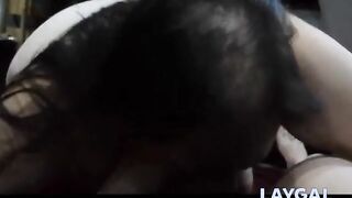 Meine Frau bläst einen großen Schwanz im Latex-Kostüm