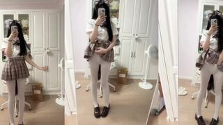 真实勾搭女邻居，中途老公打电话查岗，一边操一边接电话，巨刺激