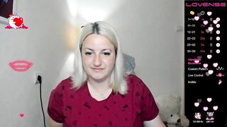 Webcam petite BBW amazing huge boobs blonde teen