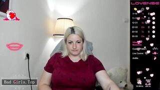 Webcam petite BBW amazing huge boobs blonde teen
