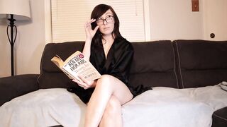 Stepmom teaches how to rub a pussy