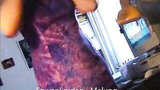 Svensk Gubbe hälsar på mormor för en avsugning