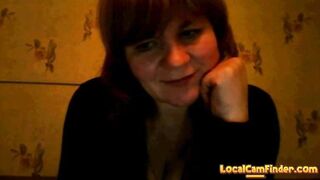 Mature Russian Amateur Irina Shows Off on Webcam