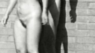 Sonniger Handjob mit einer dänischen Großmutter