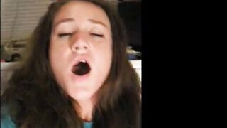 Orgasmic Eye-Candy Amateur Plays with her Webcam
