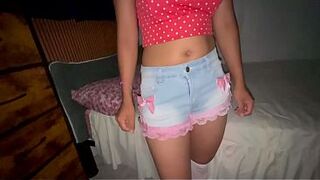 Vecinita Latina de 18 parece una santa pero ¡LE ENCANTA POR EL CULO!