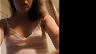Webcam Girl Masturbates for BF