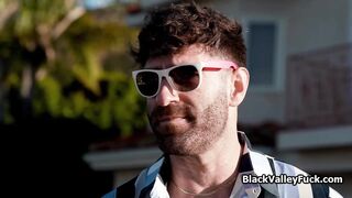 Pool Guy Gets Dirt on Busty Ebony Princess and Makes Her Milk his Dick