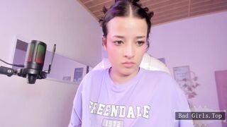 Very pretty stocking web teen solo teasing