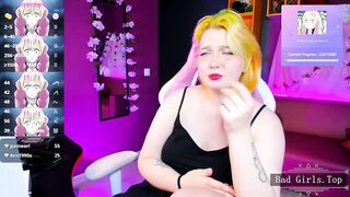 Big ass and natural big tits petite BBW blonde teen