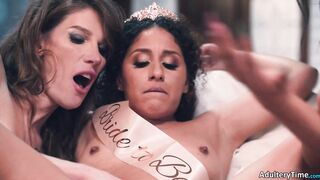 Liv Revamped Has Wild Threeway With Trannies Zariah Aura & Gray Perrier