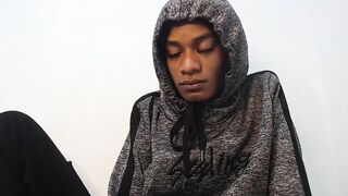 Ebony skinny very pretty teen shemale on webcam