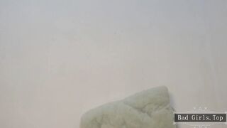 Ebony skinny very pretty teen shemale on webcam