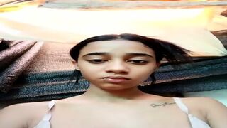 Zoe Sweett18 Masturbándose