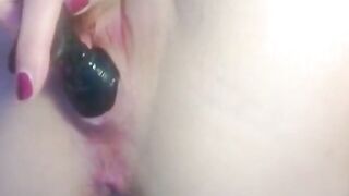 Anal Plug Orgasm - Amateur Girl's Homemade Video