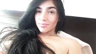 Big booty big tits cute teen closeup fisting with toys