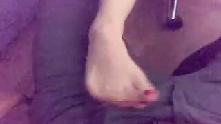 Turkish Girl's Foot Fetish Webcam Show