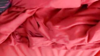 Homemade Amateur Video of a Milf Receiving a Huge Messy Facial