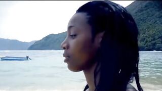 Public Flashing Of Big Natural Tits In The Moment Of Escape