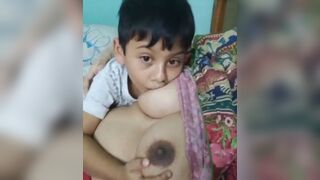 Viral Video 2026, Bangladeshi mom and son