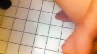 Svensk amatörflicka onanerar till Climax