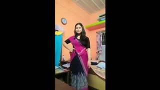 Beautiful????Cute Girl Taking Off Her Blouse & Showing Her Boobs????????