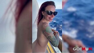 Got Mum - An Amateur Couple Fucks Outdoor on a CruiseBoat Deck