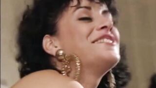 Elodie Cheries deutscher Blowjob in Unterwäsche und Nylon