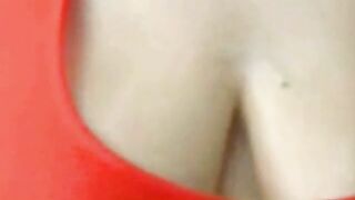 Huge Vainty Titties: Spit Screen Action