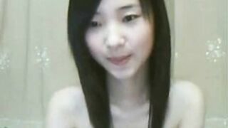 Slim Chinese Amateur Pleasures Herself On Webcam