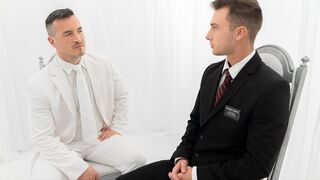 Aprrentice Christopher White grooming session