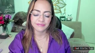 Slim hot big booty natual huge boobs web milf show
