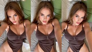 Vex Flora Waiting For You In Her Bed
