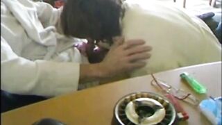 Selbstgemachte Blowjob-Session eines deutschen Amateurpaares