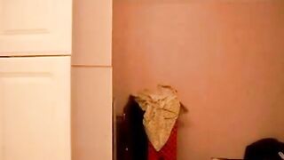 Skinny Amateur's Bikini Striptease on Webcam