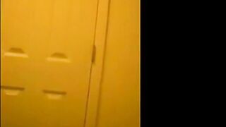 Amateur Brunette in Bikini on Webcam