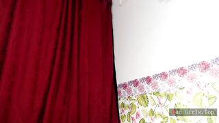 Amazing huge ass and huge tits cute web babe show