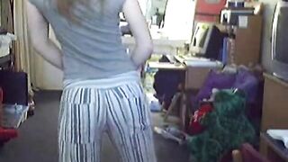 Gorgeous babe bares all on her webcam.