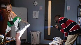 BrazzersExxtra - Della Cate - Streaming The Sneaky School Break-In