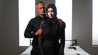 HijabMylfs 26 10 22 Violet Voss Doesnt Need a New Husband She Needs a Master