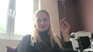 Miss m - I Want You To Breath Into My Smoke Smoking