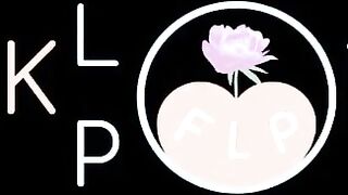 Deutscher College -Teenager mit kleinen Titten und Tattoo bekommt schnellen