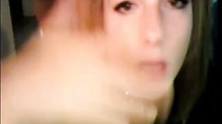 Babe's Webcam Dildo Deepthroat